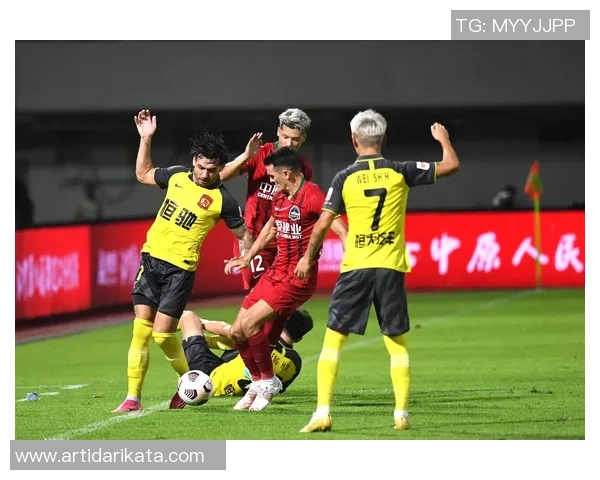 广州富力足球队前身的历史渊源与发展历程探究