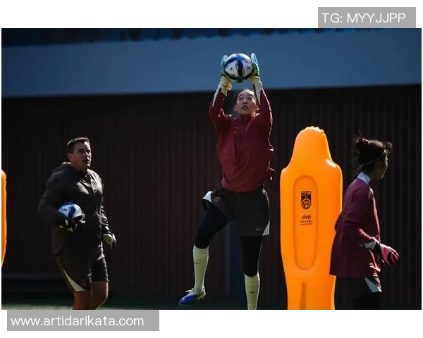 足球的魅力与技术分析如何提升你的球场表现与战术理解