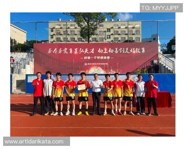 足球群星照展现球场传奇与青春梦想的璀璨瞬间